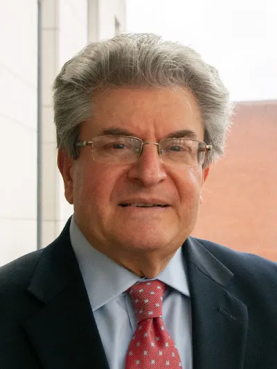 Dr. Michael G Papaioannou